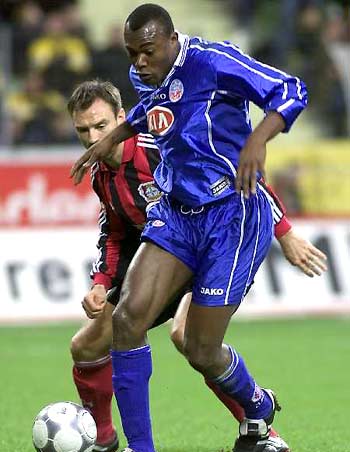 中表现卓越 中表现卓越